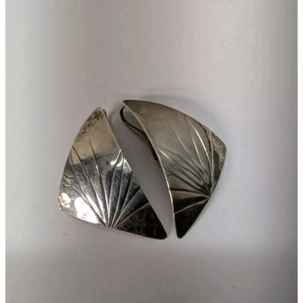 Modernist Etched Curved Triangle Earrings Retro Vintage Sterling Silver 925 80s